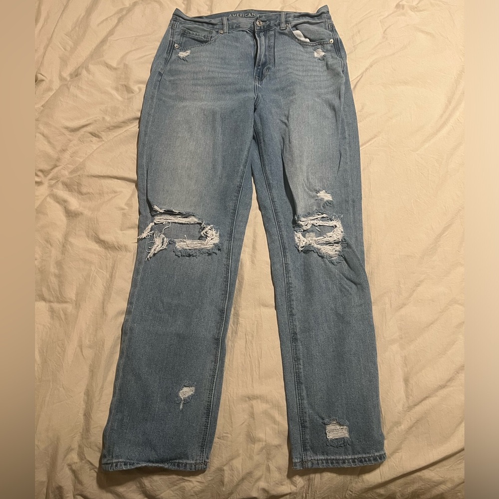 American Eagle Mom Jeans